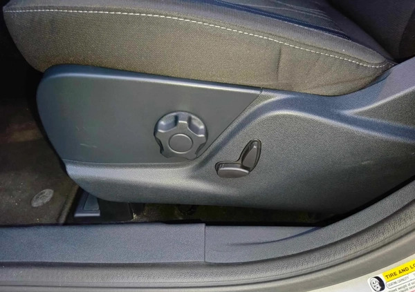 Ford EcoSport cena 53500 przebieg: 114200, rok produkcji 2018 z Ustroń małe 704